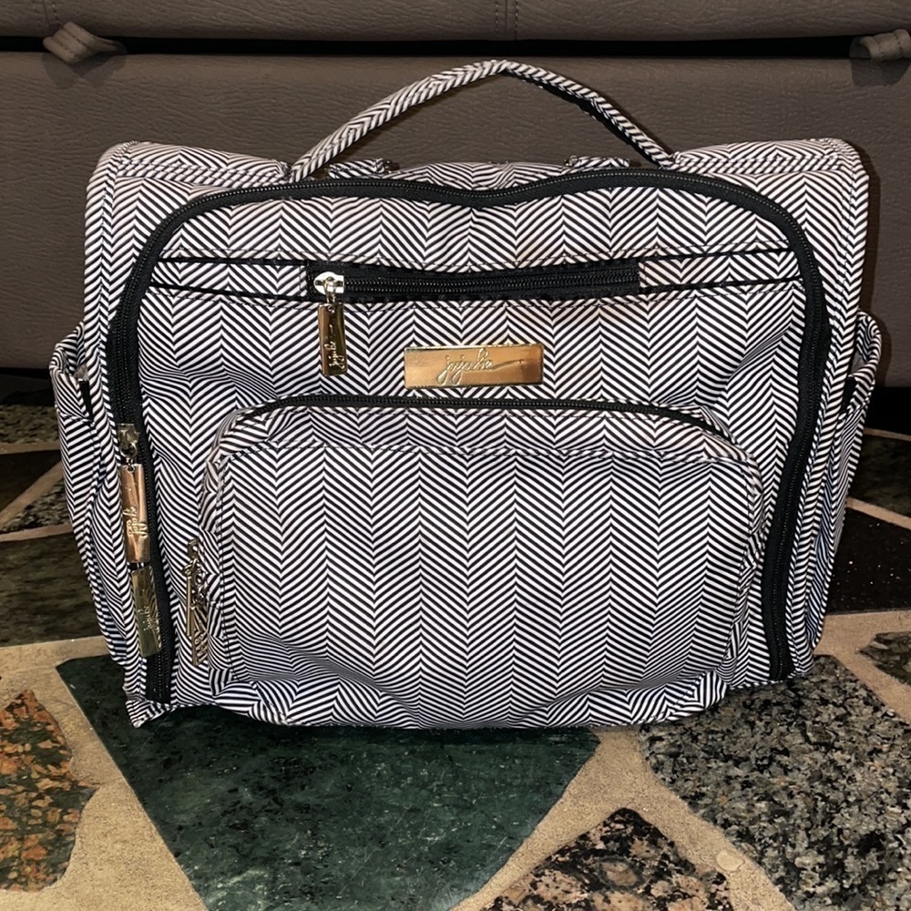 JUJUBE B.F.F. DIAPER BAG - QUEEN OF THE NILE - Picture 7 of 12
